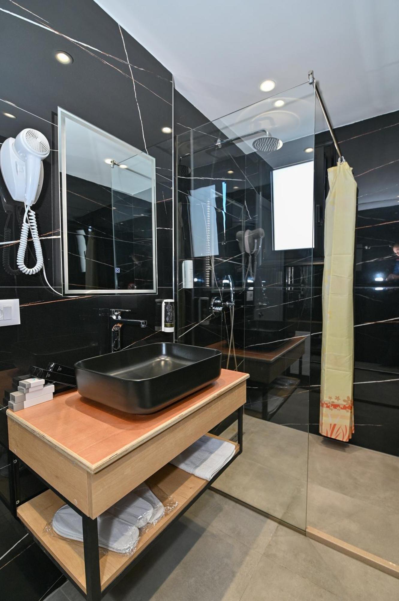 Monduro Hotel Дуррес Екстер'єр фото
