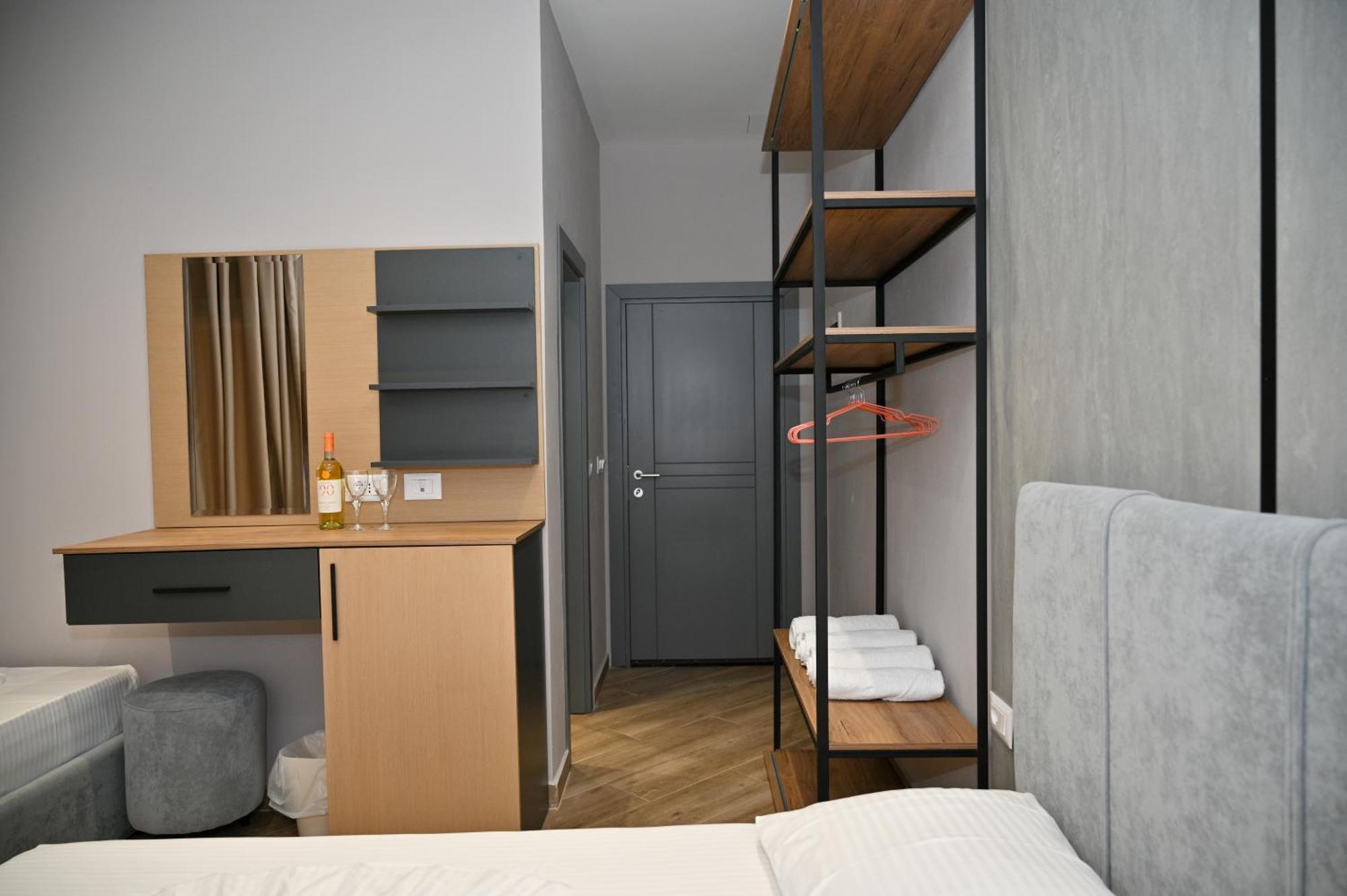 Monduro Hotel Дуррес Номер фото