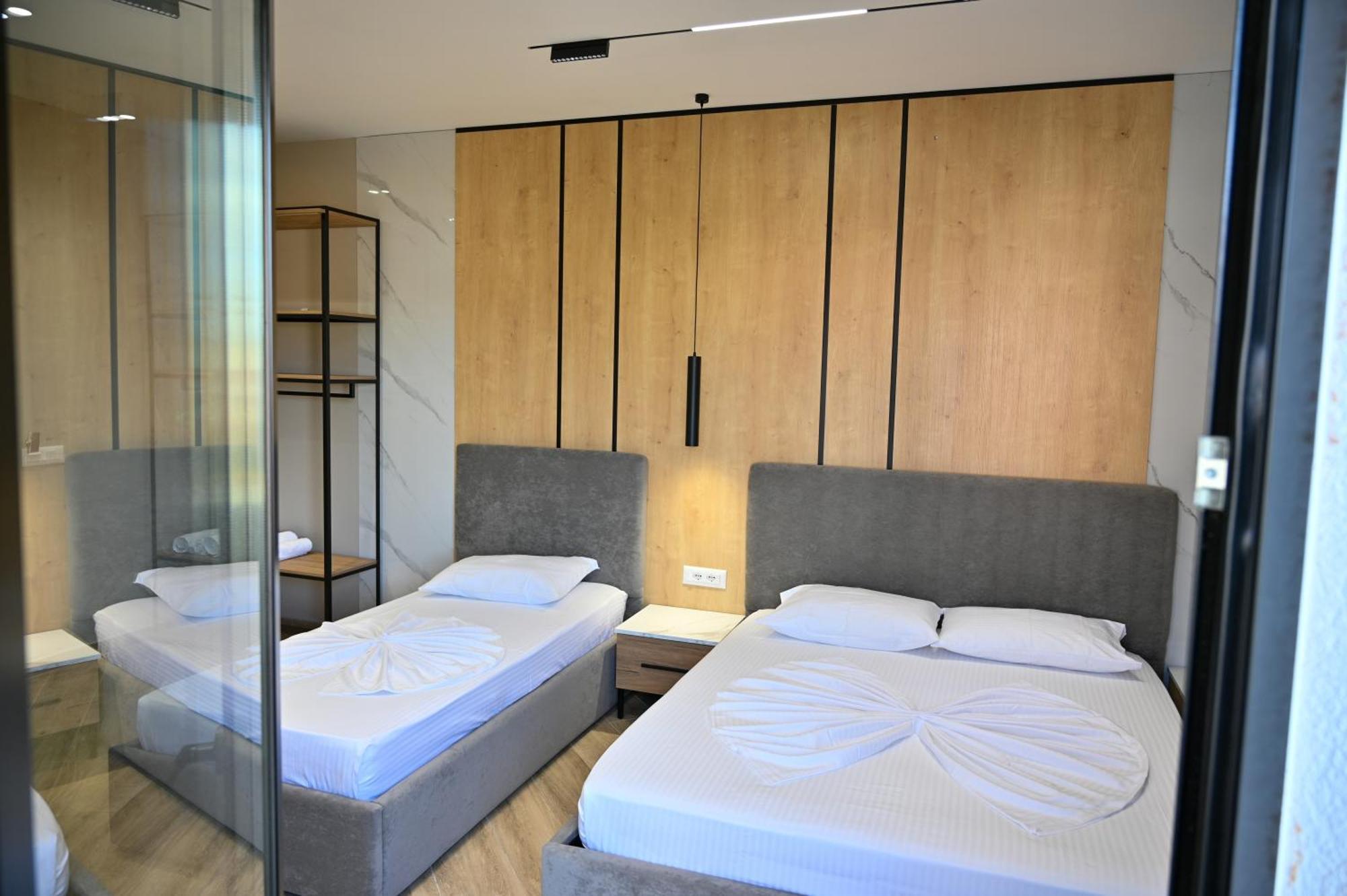 Monduro Hotel Дуррес Екстер'єр фото
