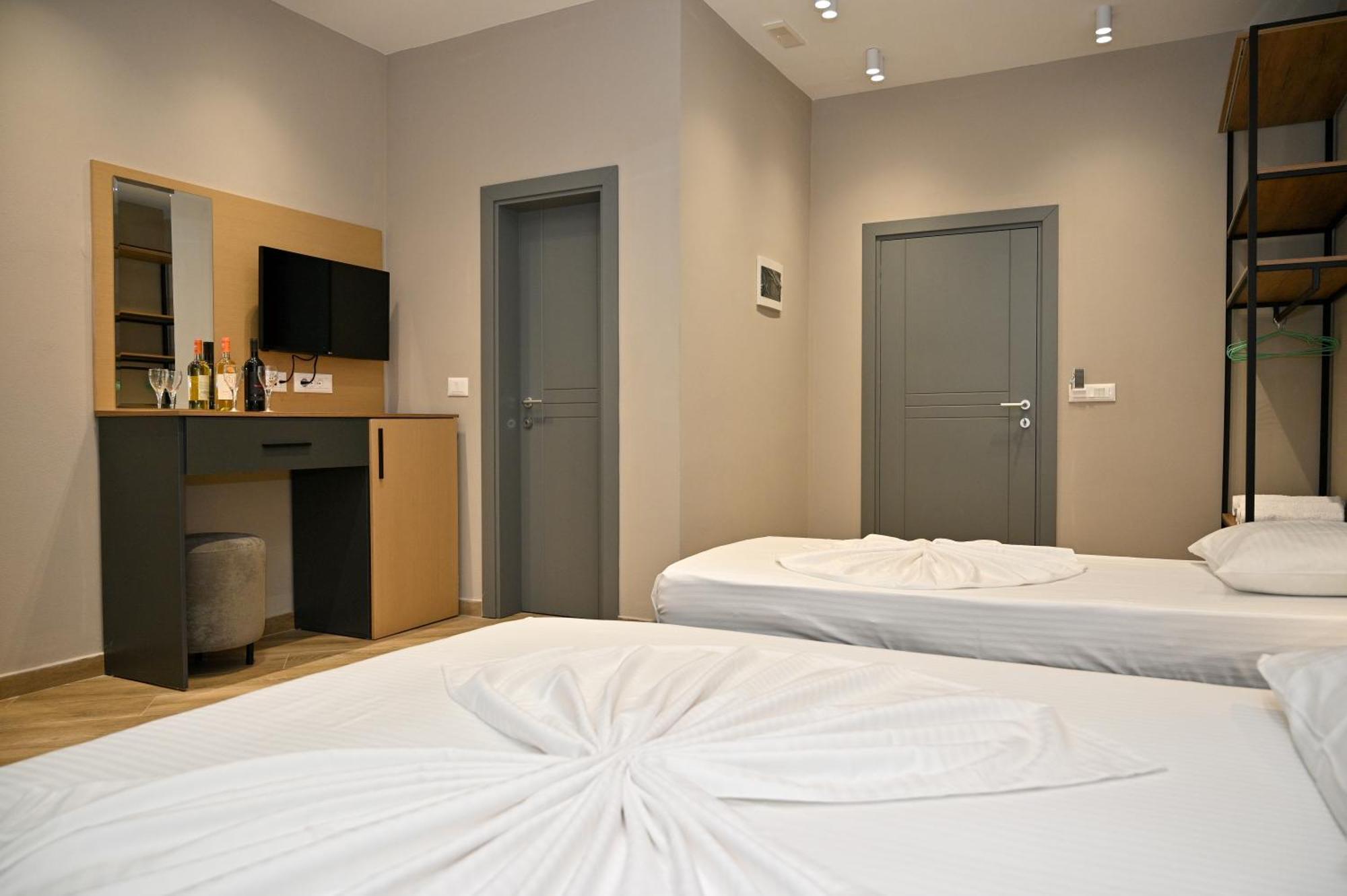 Monduro Hotel Дуррес Номер фото